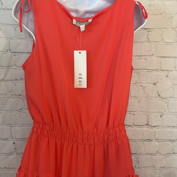 Olive & Oak coral mini dress - Picture 7 of 7